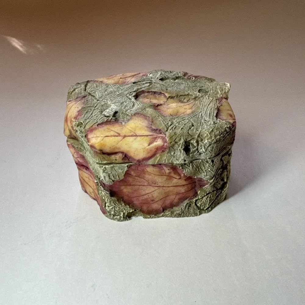 Trinket Box-Leaf Impression Texture,‎ Two-Tone Hexagon Form.